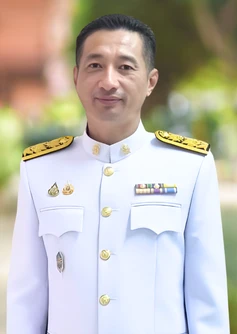 นายเกรียงศักดิ์ โล่ห์เส็ง