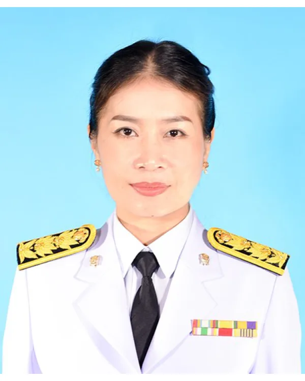นางปวันรัตน์ จันทร์ศิริ