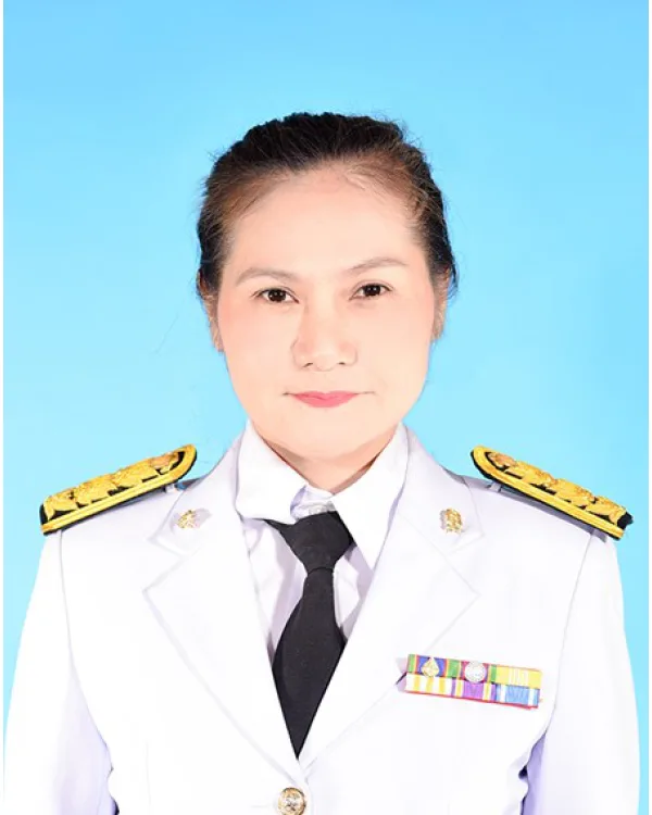 นางสาวนิติญาภรณ์ ศรีไพร