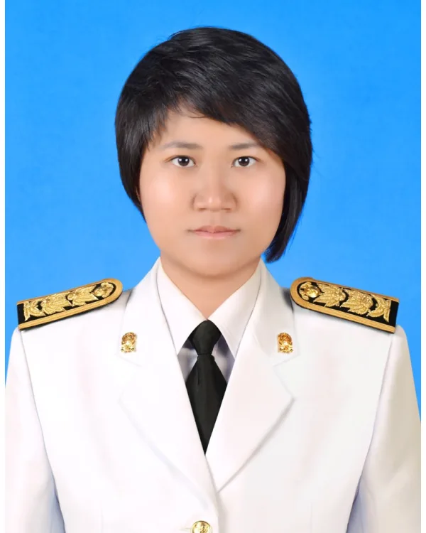 นางสาวศิรินทรา บุษราคัม