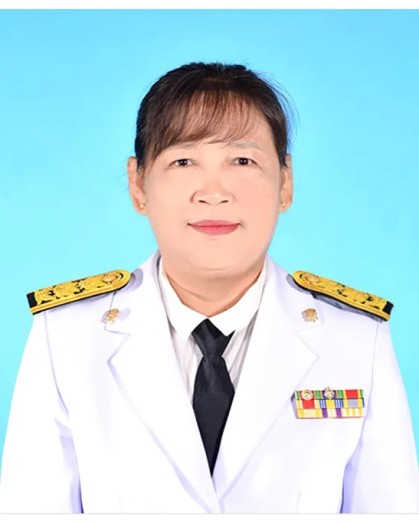 นางวัชราภรณ์ บุญปัญญา