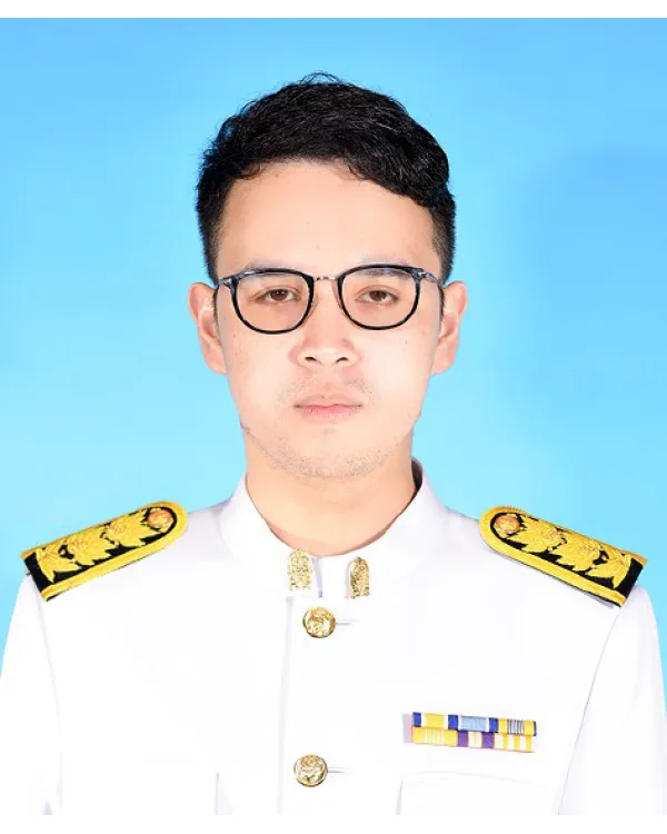 นายธีรภัทร์ ศิริรส
